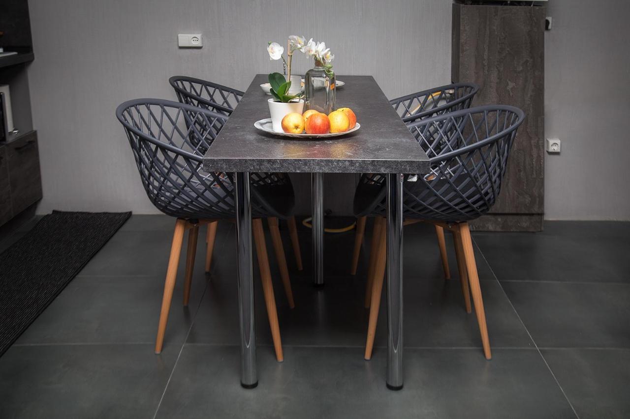 Samira1 Apartment Kiev Ngoại thất bức ảnh